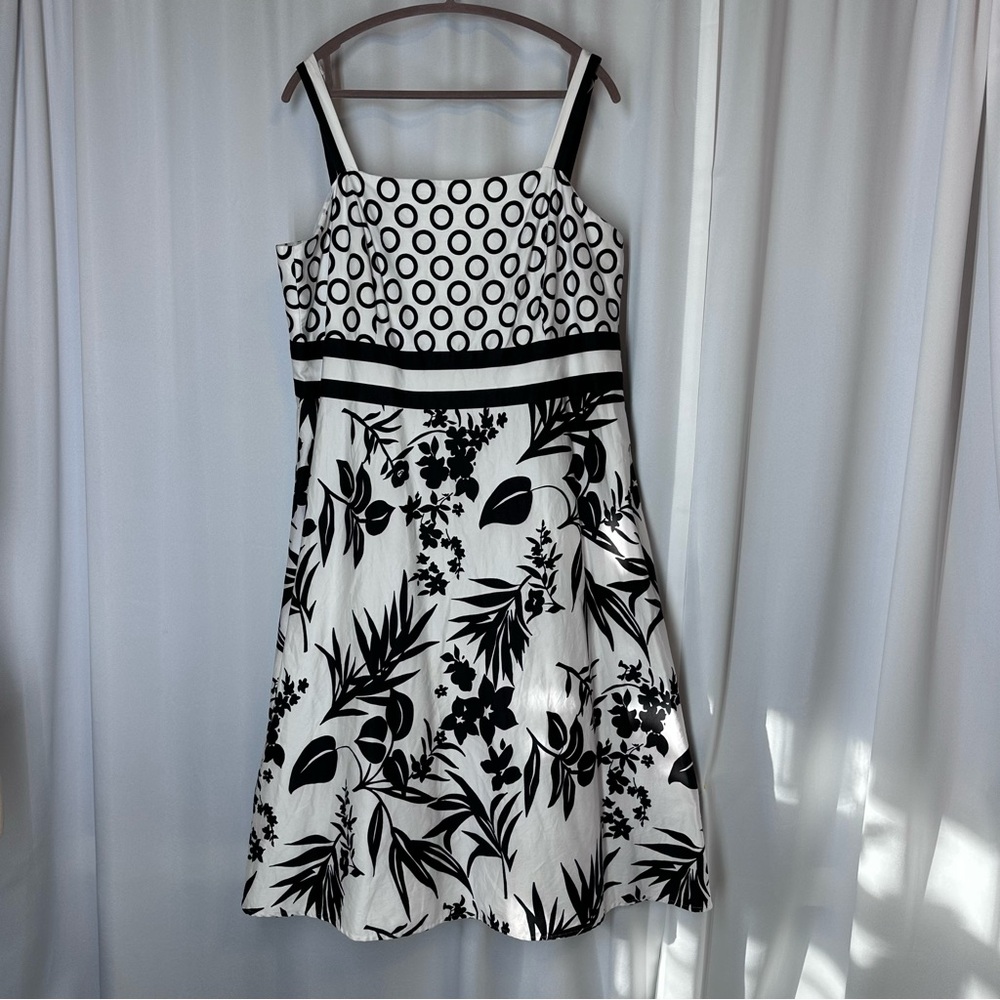 Jessica Howard A Line Dress Sz 20 Sleeveless Lined Floral Bold Flattering READ